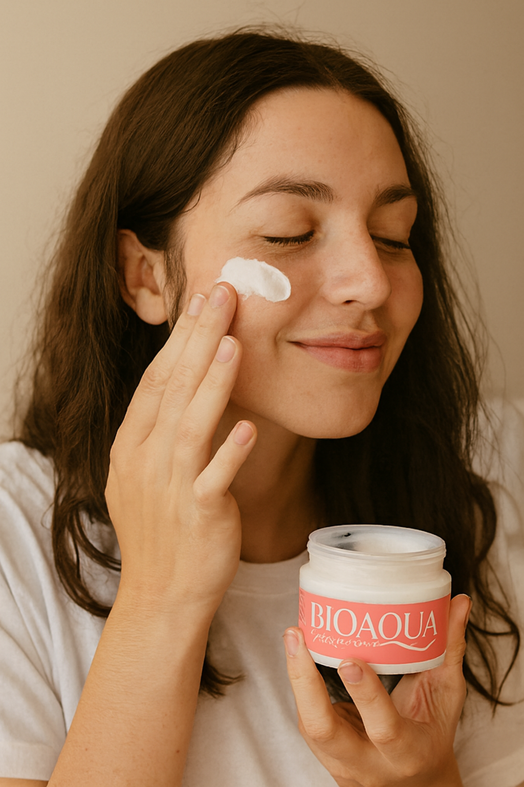 BIOAQUA WHITENING LIGHTENING CREAM